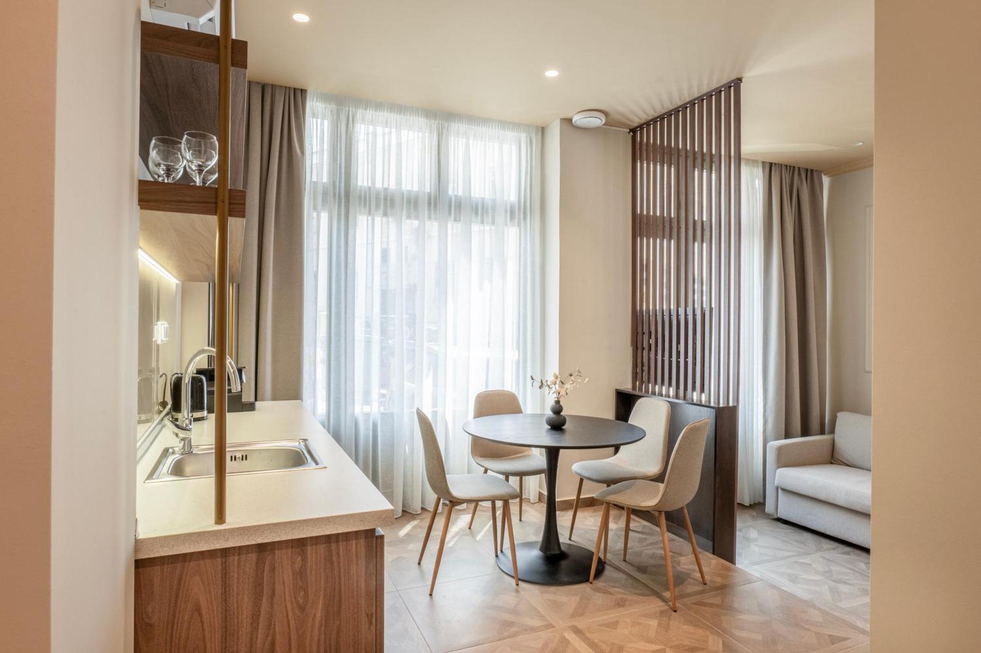 Atlas Boutique Suites Kavala Exterior photo